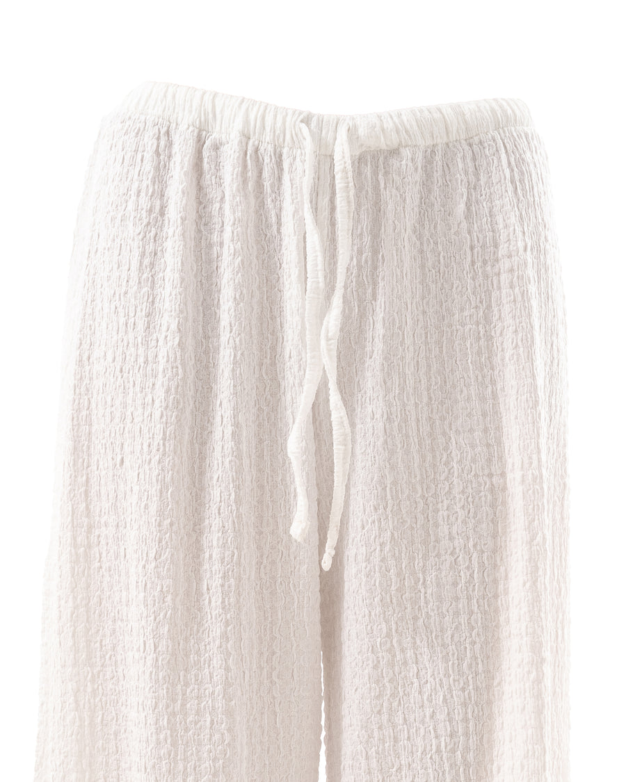 Aligned Pants in White