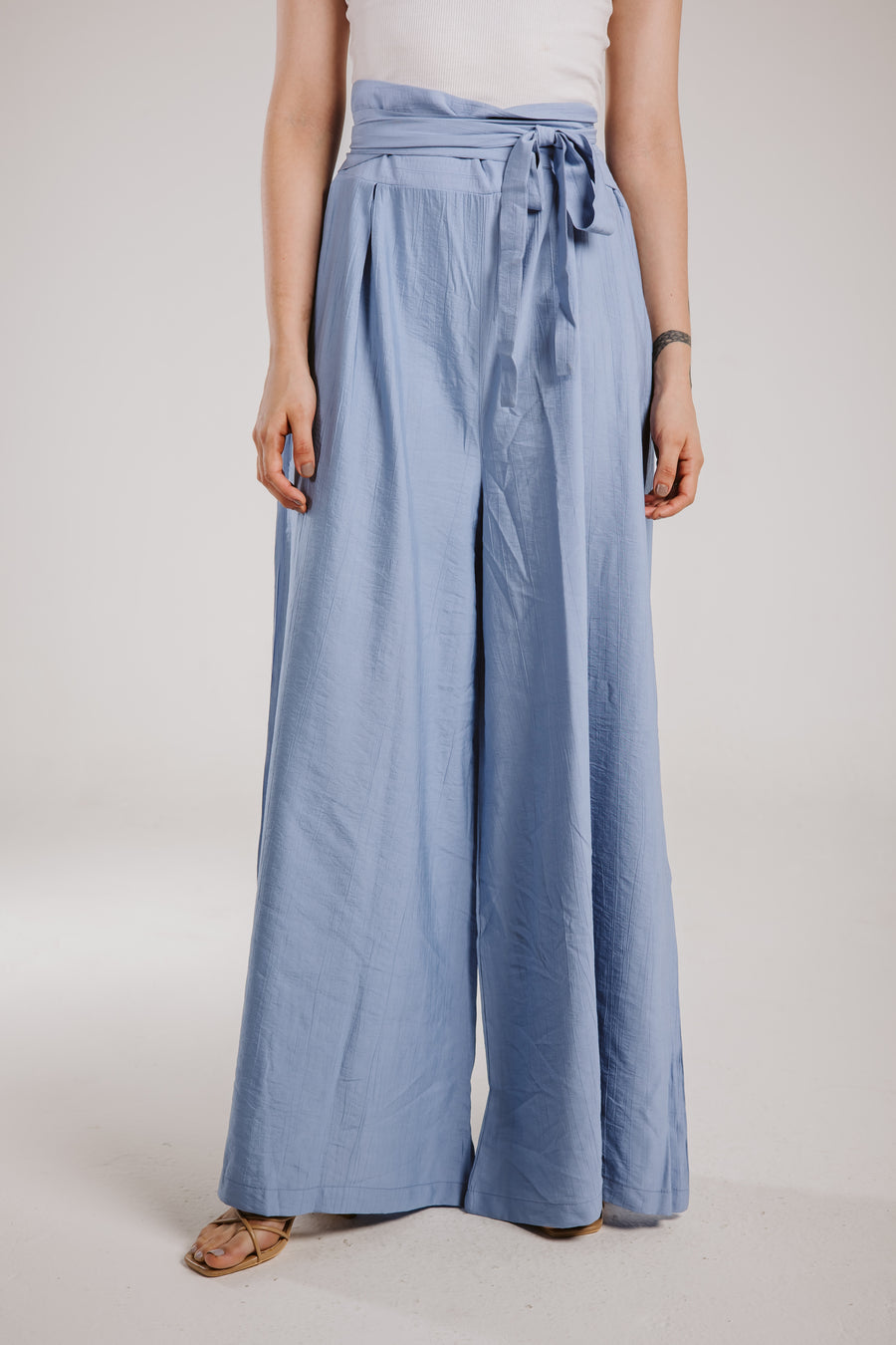 High-Rise Wide Pants in Light-Blue