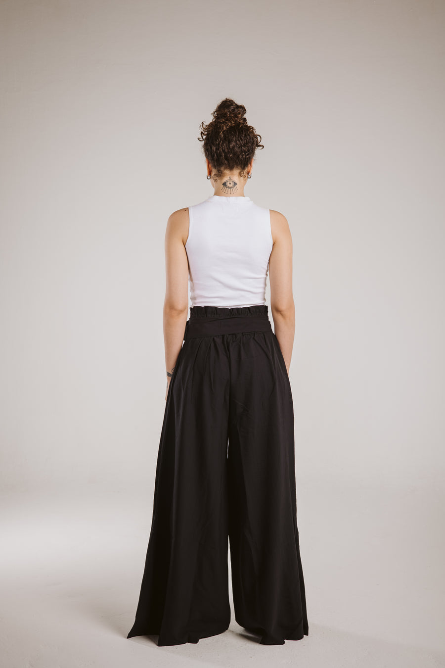 High-Rise Wide Pants in Black