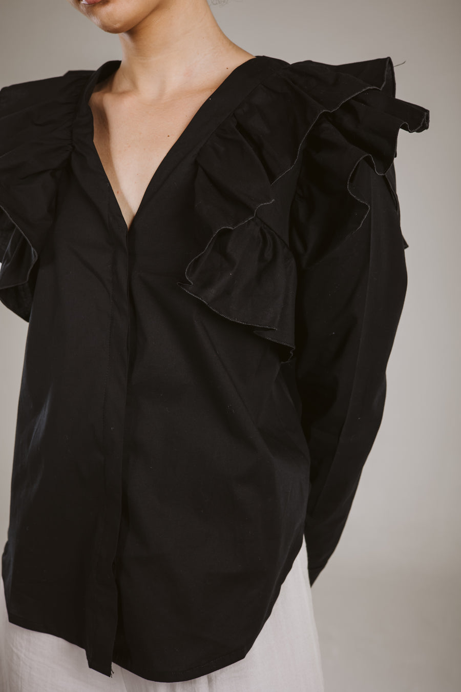 Ruffle Shirt in Black